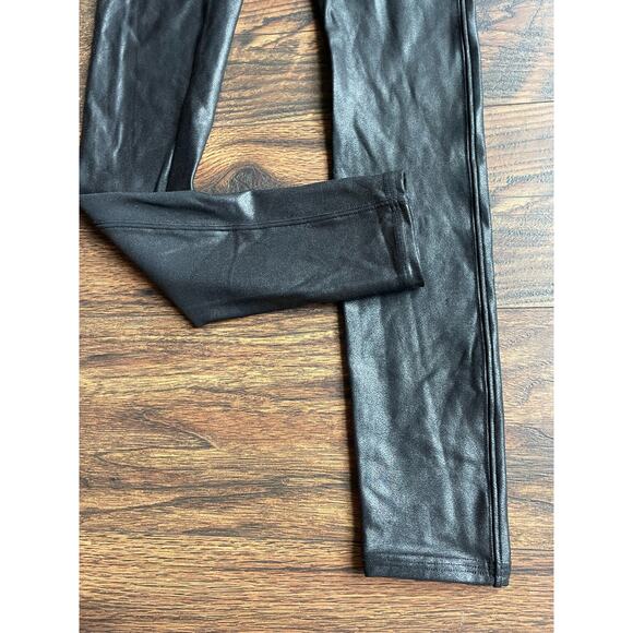 Spanx Faux Leather Leggings Black Small Shapewear - Picture 2 of 12